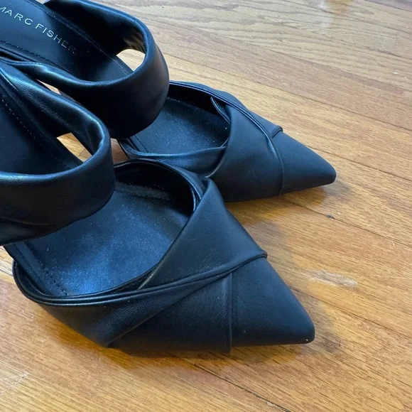 Marc Fisher Heaton Black Pointed-Toe Mule Heels 9M - Picture 4 of 7